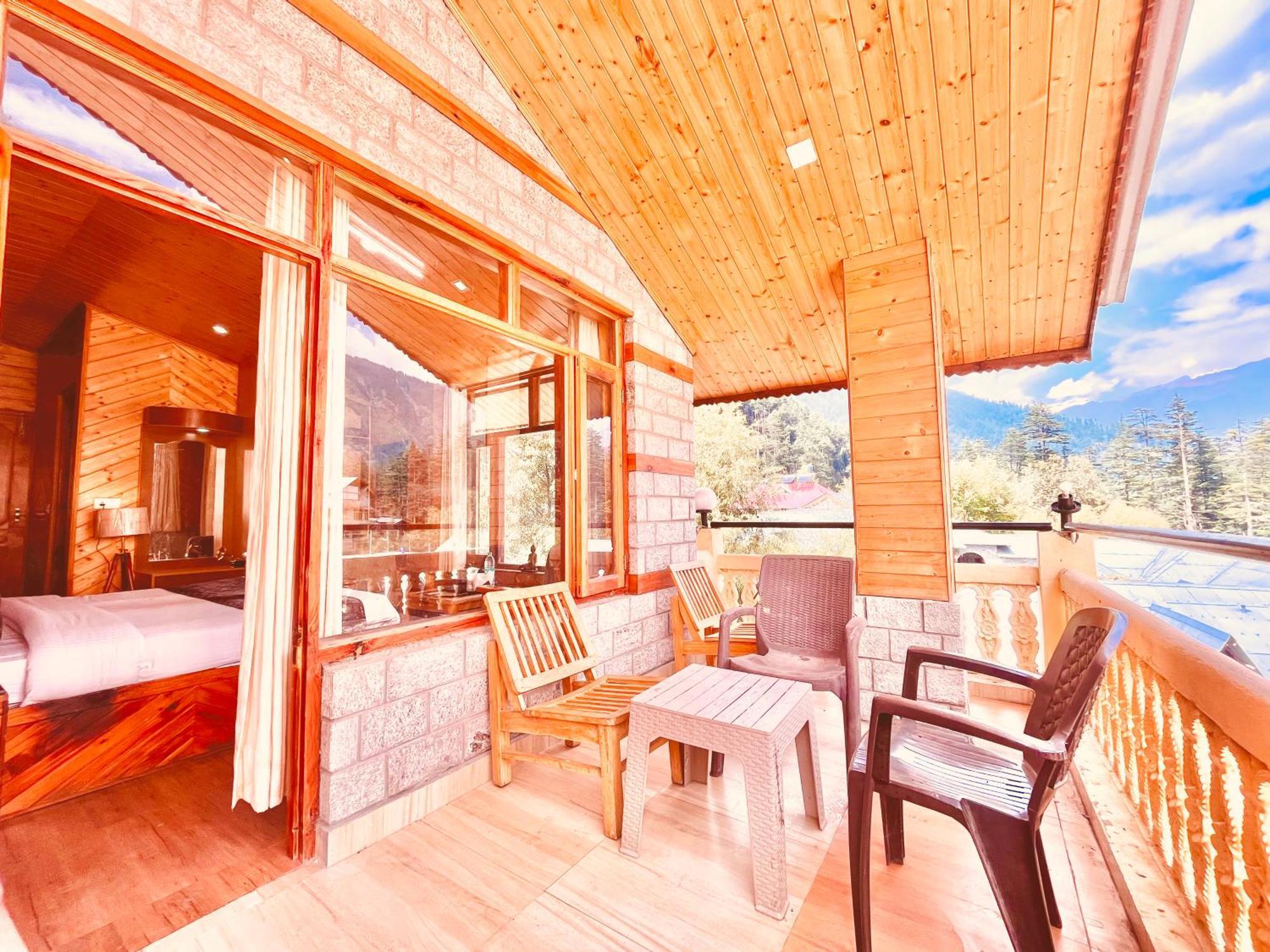 Sagar Resort !! Mountain View ! Luxury Stay ! Family Resort ! Private Parking ! Near Mall Road Manali  Exterior photo