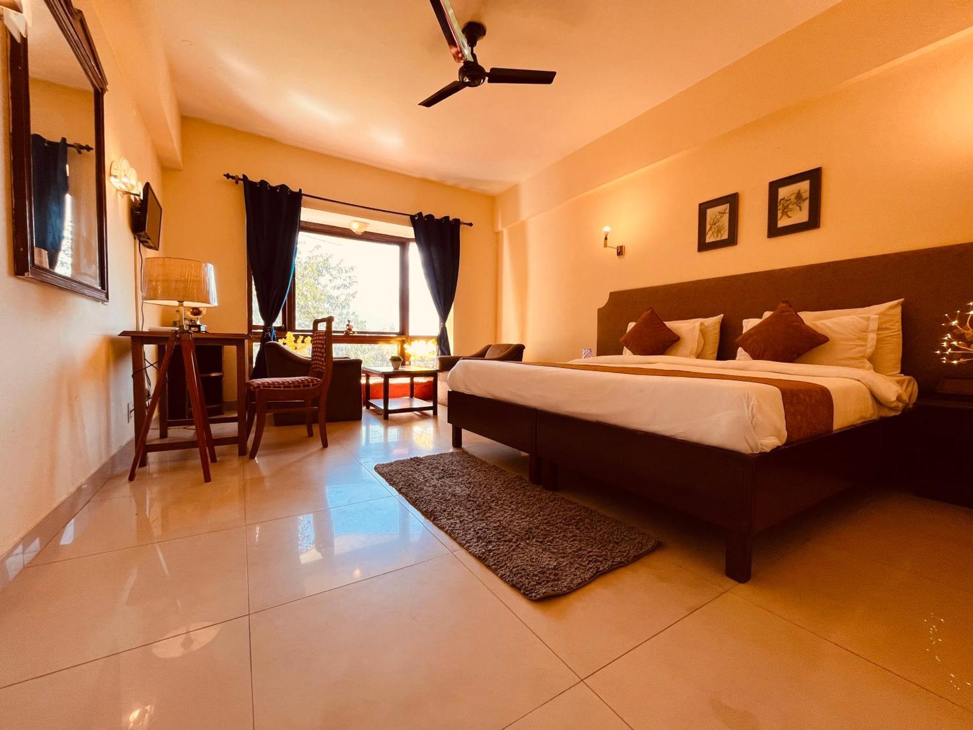Sagar Resort !! Mountain View ! Luxury Stay ! Family Resort ! Private Parking ! Near Mall Road Manali  Exterior photo